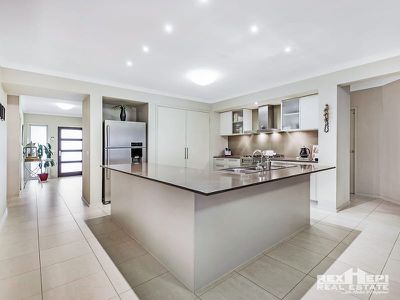 8 Baddeley Circuit, Cranbourne North