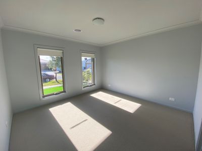 15 Rathdowne Drive, Mickleham