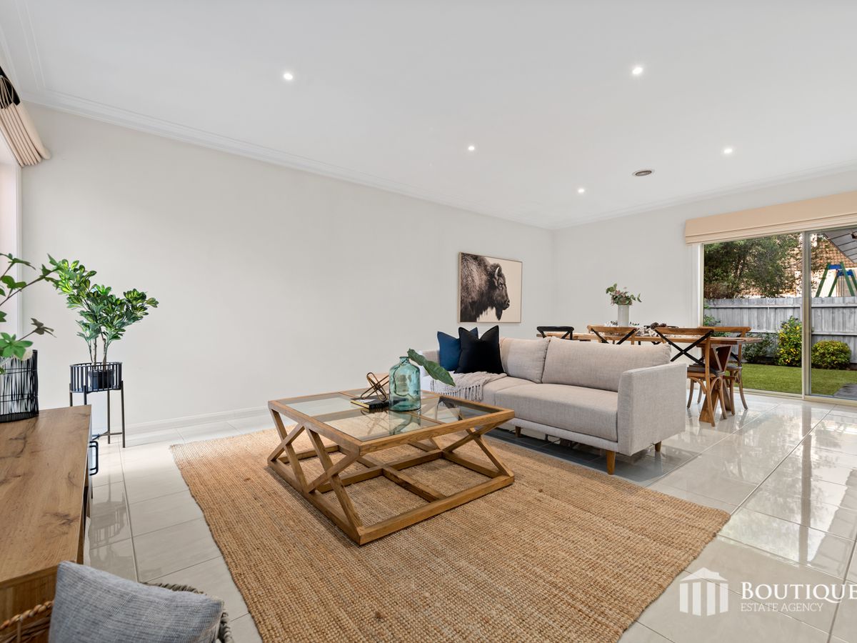 16 Somerset Drive, Dandenong North