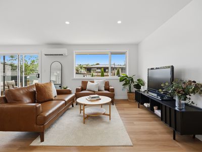 2 / 61 Stanley Street, Summerhill