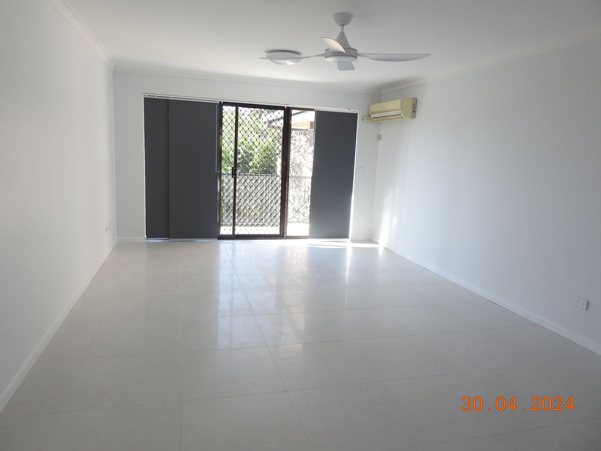 5 / 8 Angie Court, Mermaid Waters
