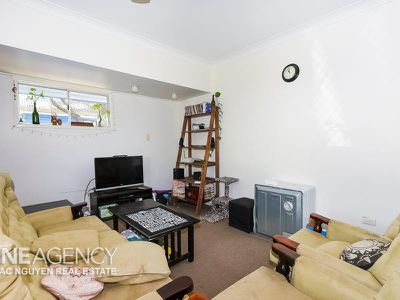 304 Henson Rd, Salisbury