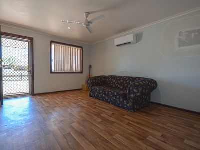 12 Etrema Loop, South Hedland
