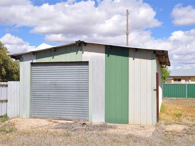 6 Barton Street, Forbes