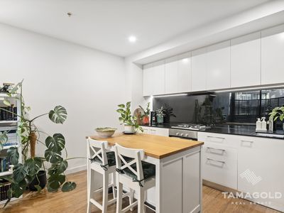 211 / 10 Clinch Avenue, Preston