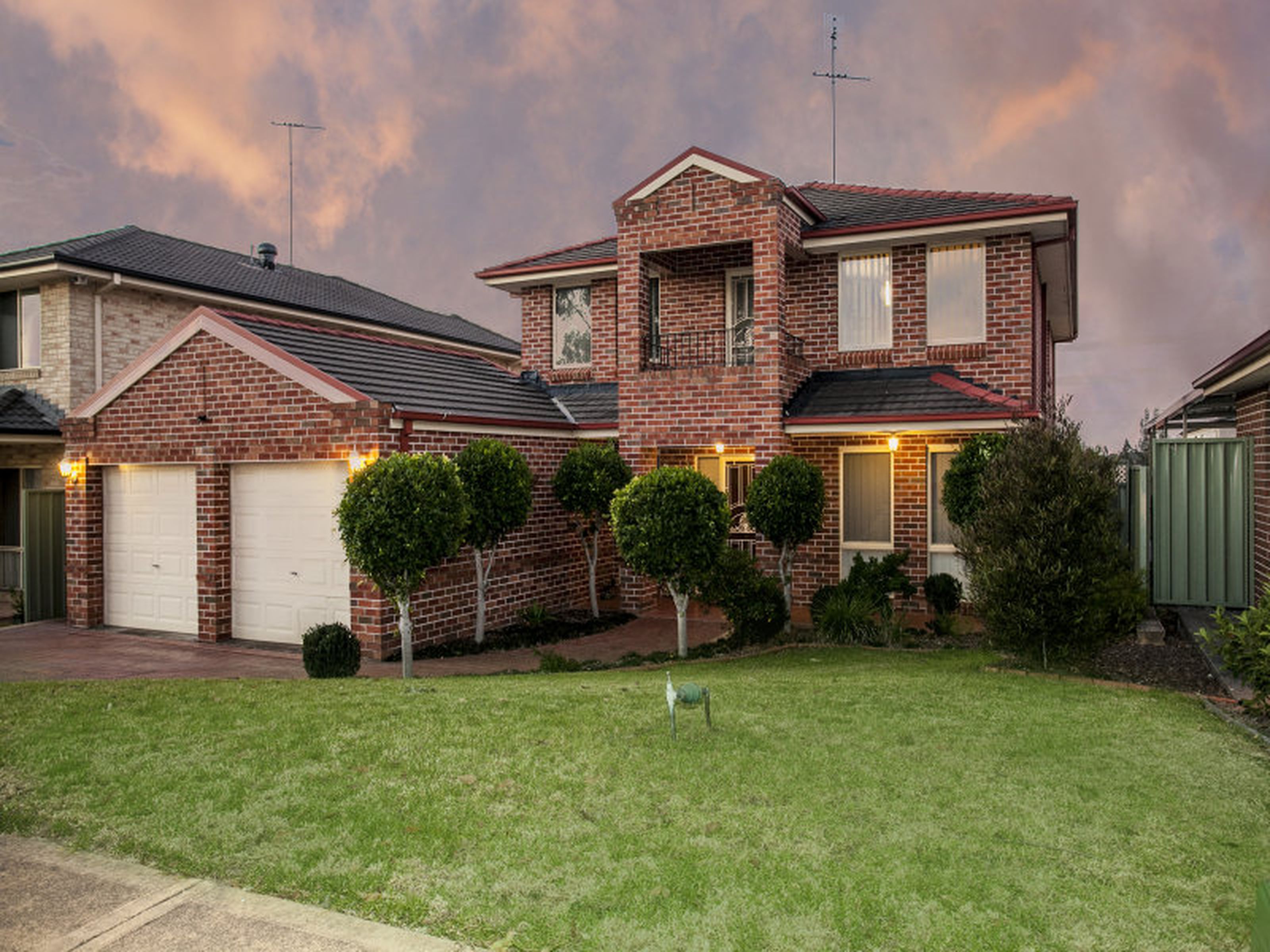 162 Ridgetop Drive, GLENMORE PARK