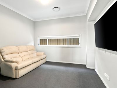 21 Alkira Circuit, Horsley
