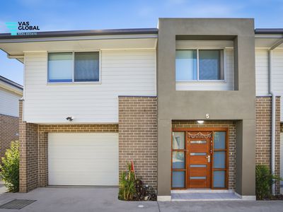 5 / 5 Daphne Close, Kingswood