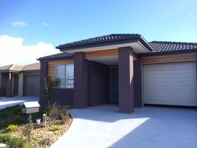 8 Hehr Drive, Doreen