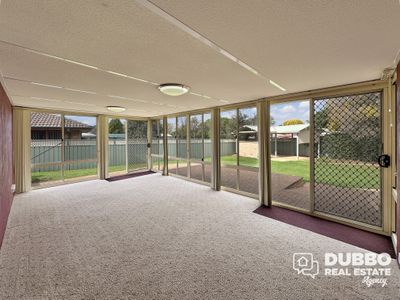 16 Kingfisher Street, Dubbo
