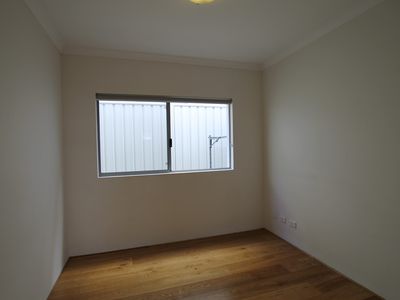 11 Fairway, Yokine
