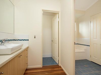 34A Sunningdale Avenue, Rochedale South