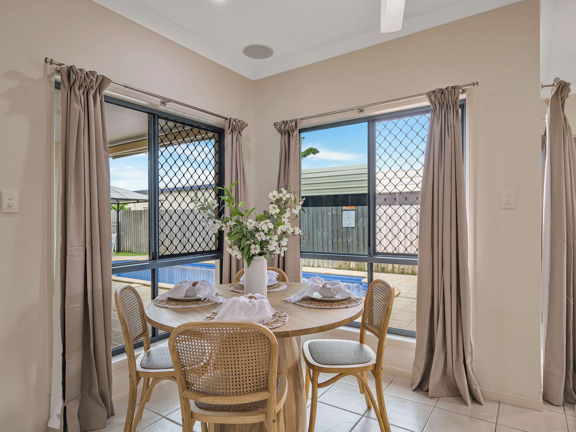 8 Bluewater Court, Bucasia