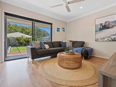 19 Whimbrel Avenue, Upper Coomera