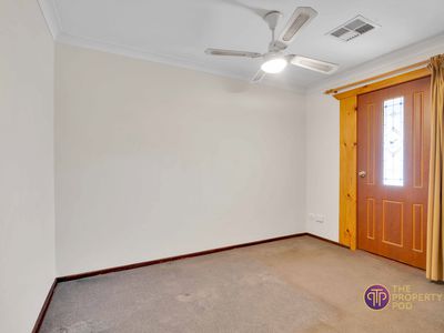 17 Fountain Way, Huntingdale