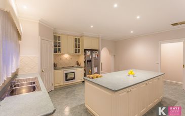 6 Northview Court, Beaconsfield