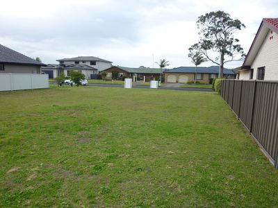 18 Wyuna Place, Forster