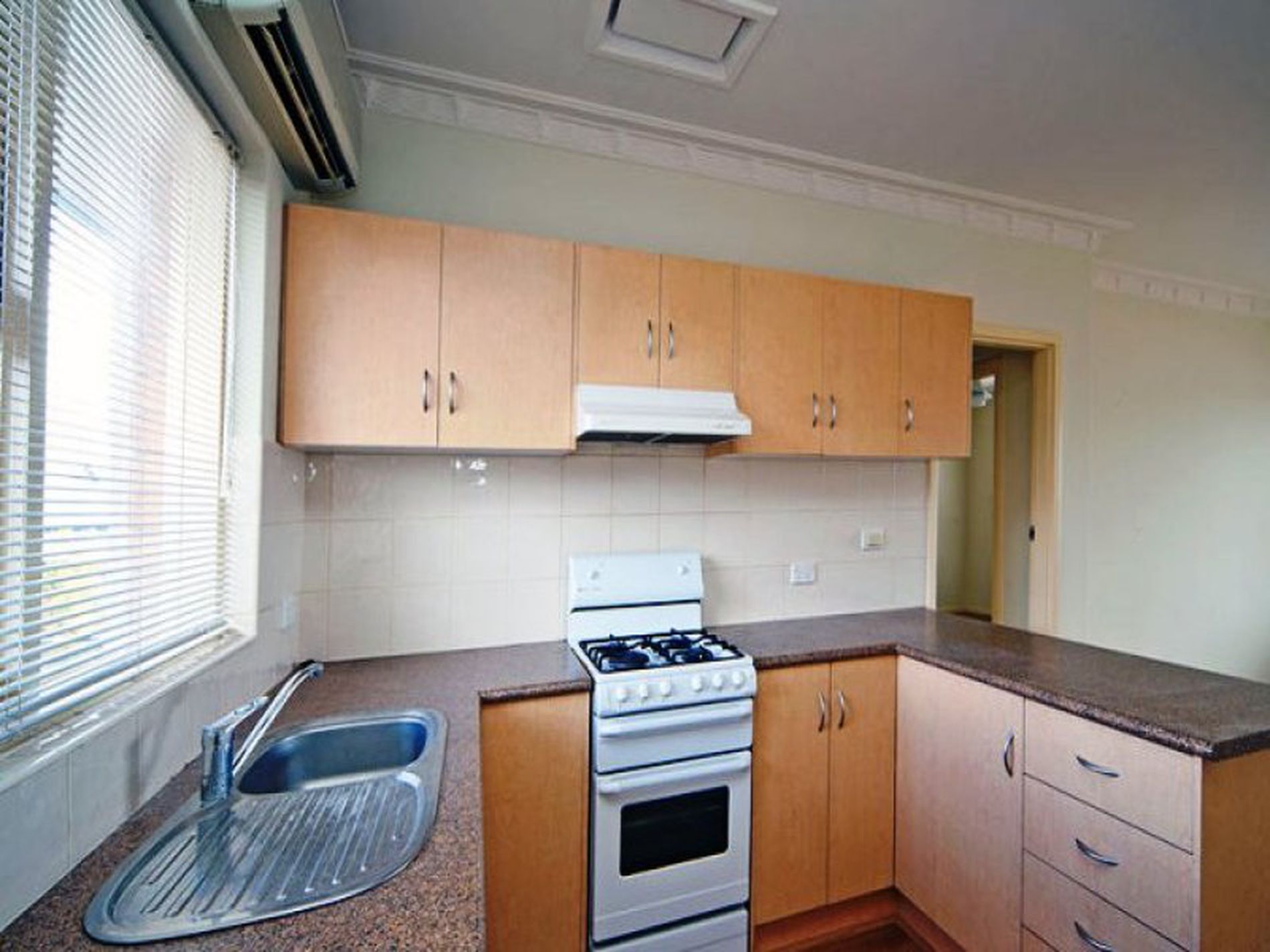 4 / 3 Halifax Street, Hilton
