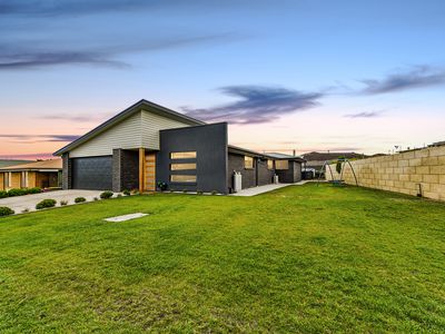 18 Cape Buffon Drive, Southend
