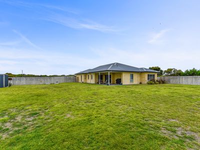 26 Lakeside Drive, Beachport
