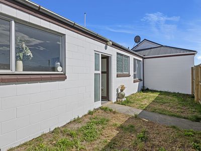 3 / 16 Lane Street, Woolston