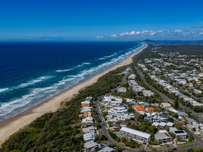 2 / 23 Sobraon Street, Sunrise Beach