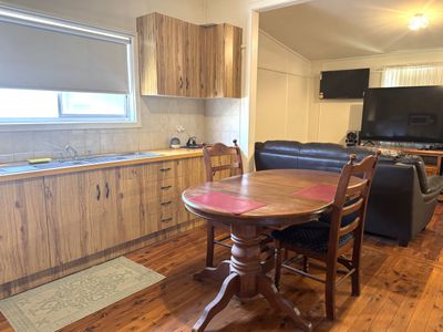 1 Wattle Road, Hanwood