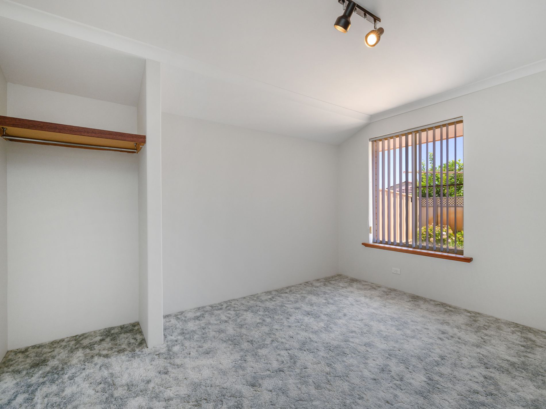 21 Mapstone Gardens, Murdoch