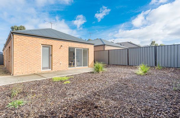 9 Hartow Street, Craigieburn