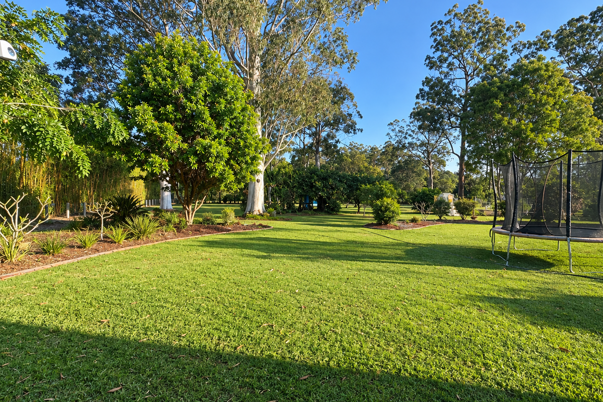 8 Cedar Drive, Townsend