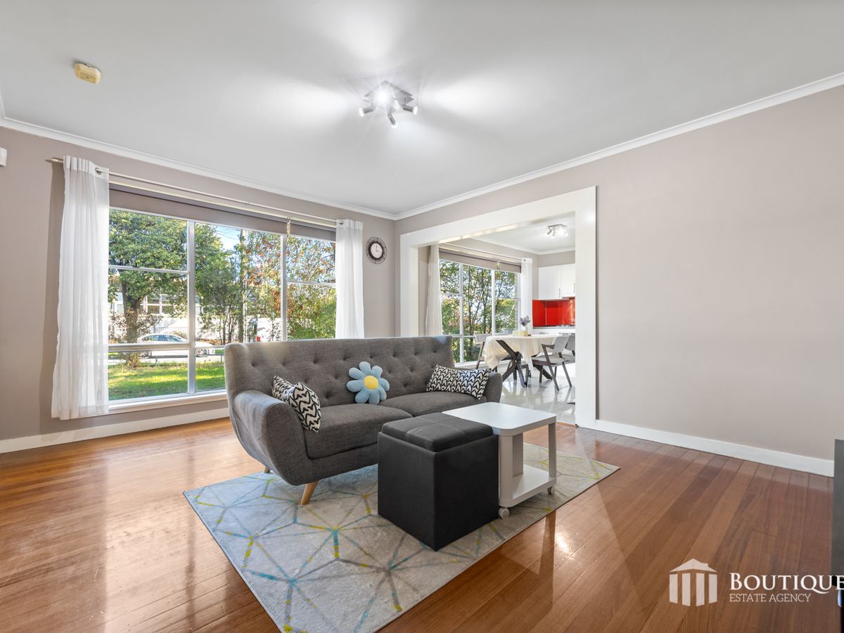 10 Pittosporum Grove, Doveton