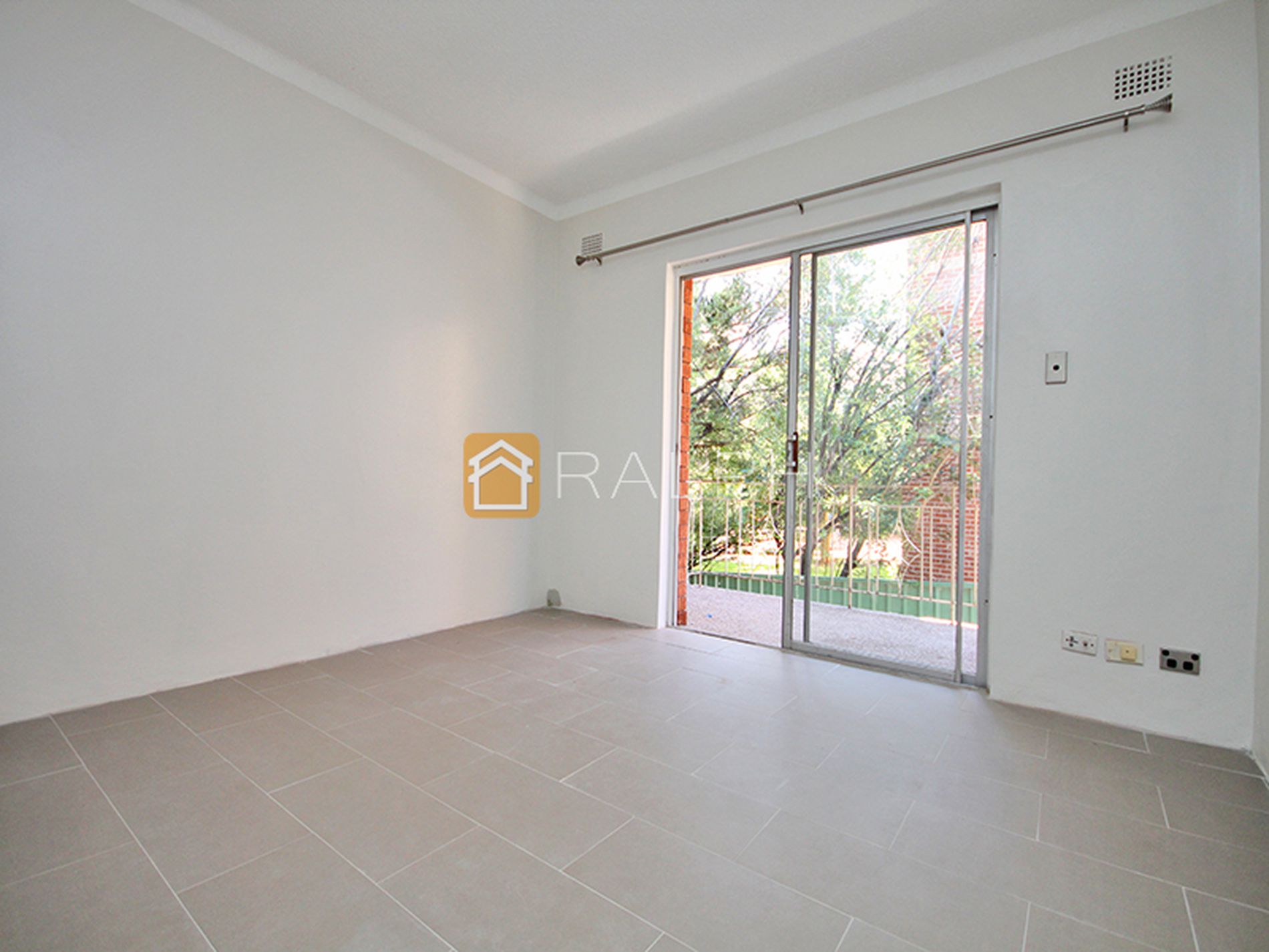 6 / 43 Colin Street, Lakemba