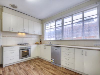 1 / 45 Shawlands Avenue, Blackburn South