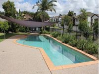 1 / 16 Violet Close, Eight Mile Plains