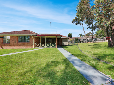 10 Japonica Close, Lake Haven