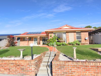 15 Friendship Key, Forster