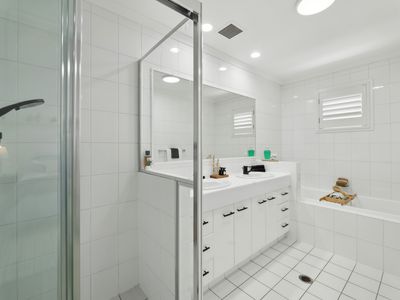 4907 Berkshire Crescent, Sanctuary Cove