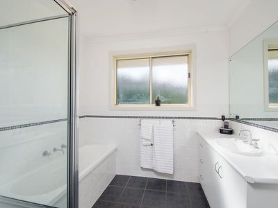 12 Gemstone Court, Mount Gambier
