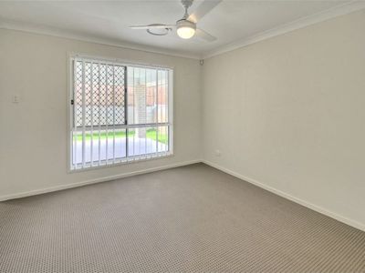 3 Madeira Street, Springfield Lakes