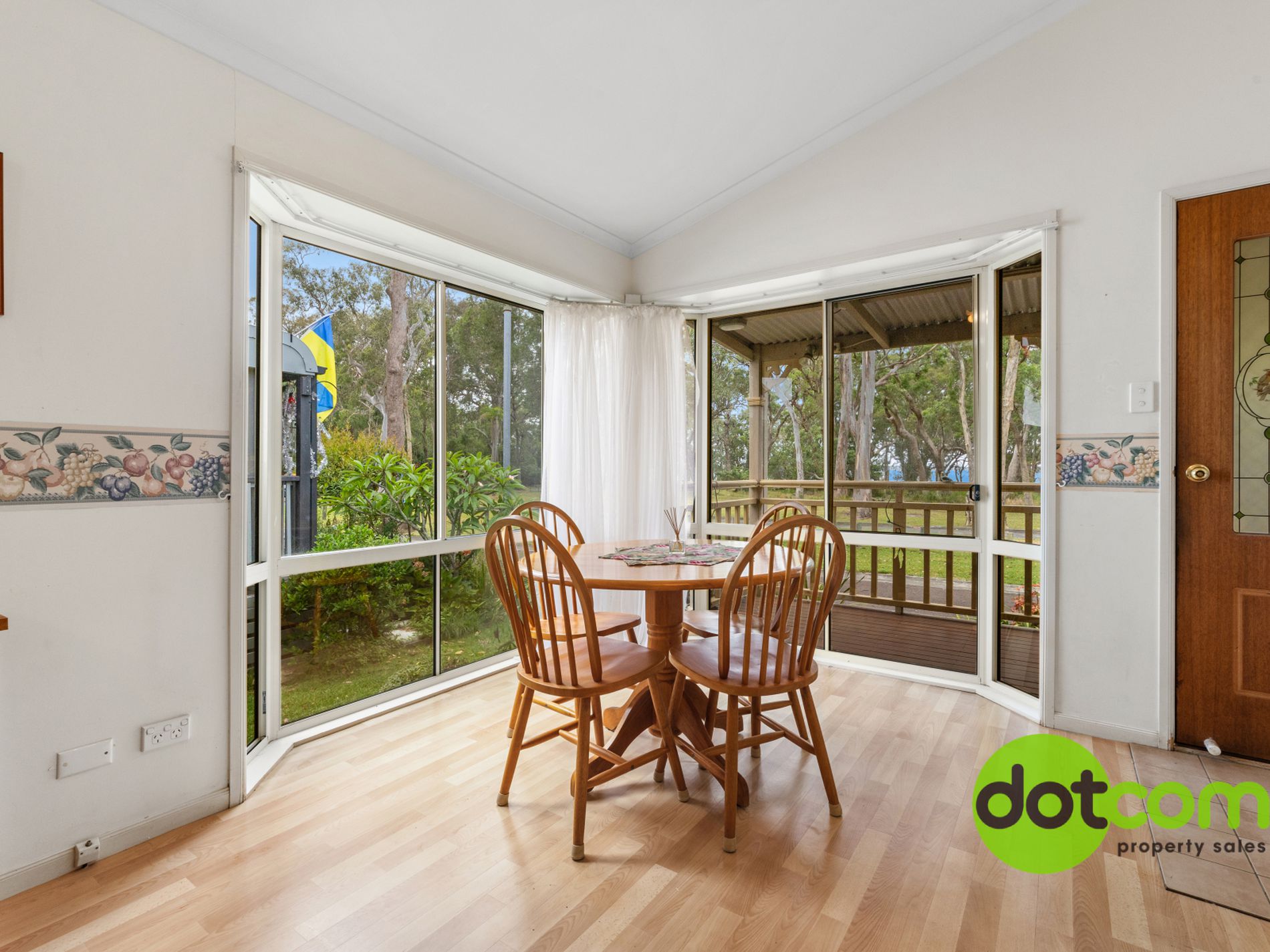 2 / 51 Kamilaroo Avenue, Lake Munmorah