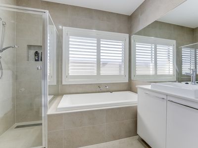 18 Galah Way, Spring Farm