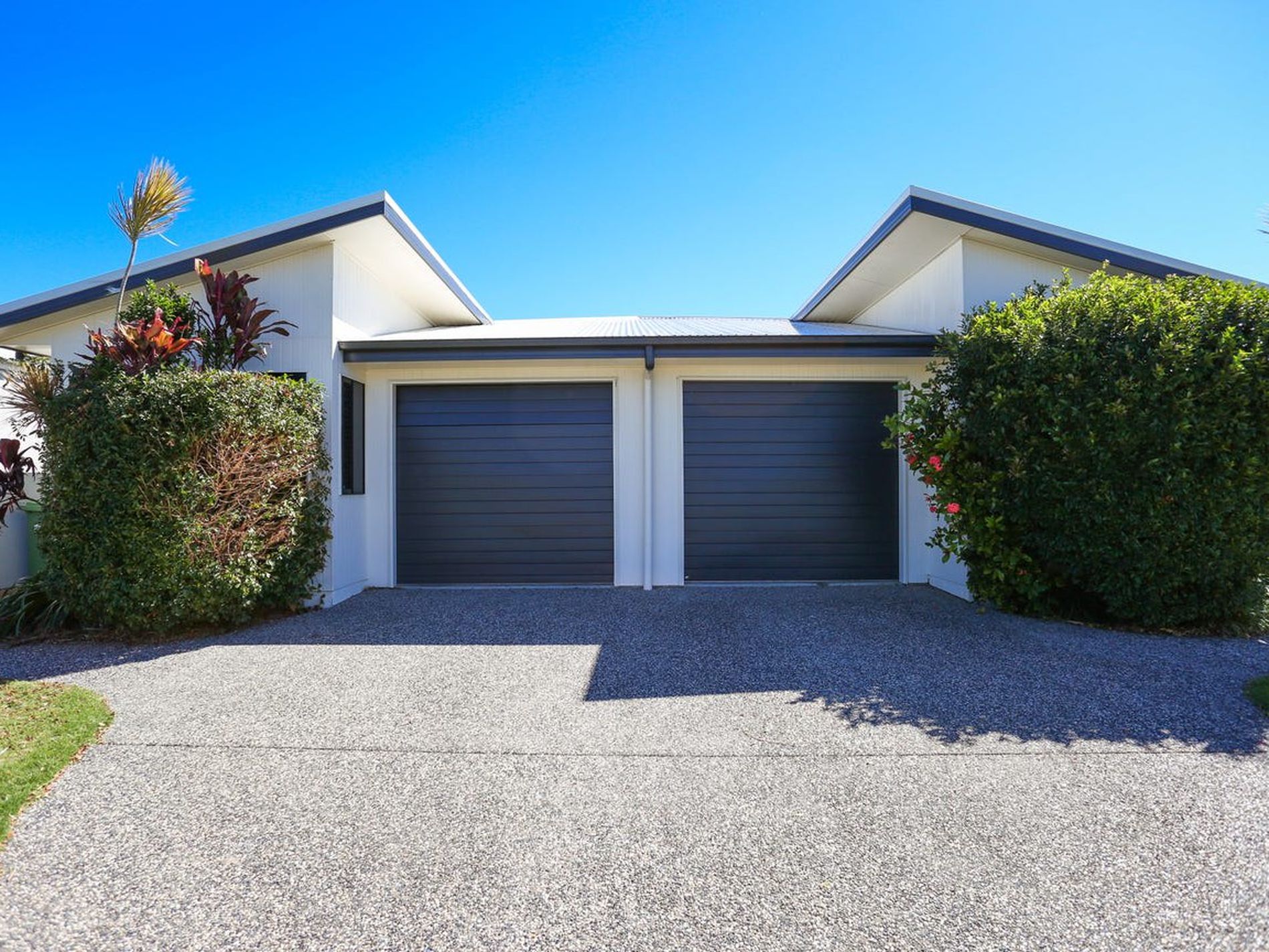 1 / 7 Maranark Avenue, Glenella