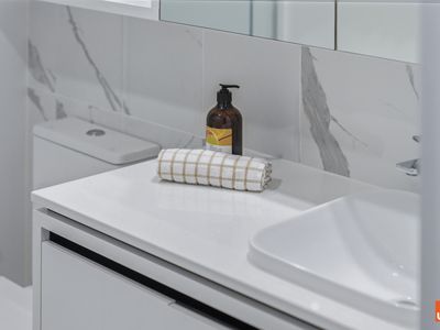 60 / 20 Allara Street, City