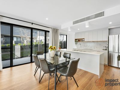 18 Redpath Terrace, Whitlam