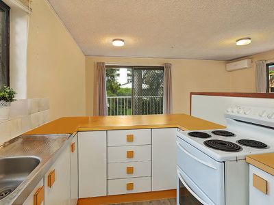2 / 13 Muraban Street, Mooloolaba