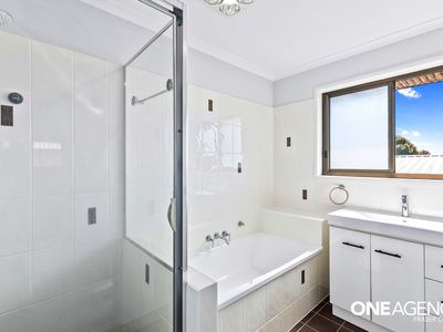 6 / 6 Dayman Street, Urangan