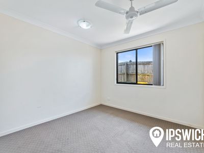 2 / 20 Harrier Place, Lowood