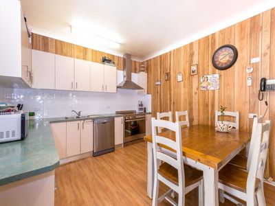 745 Londonderry Road, Londonderry