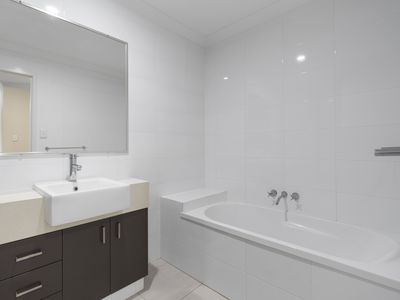 10B Kaplan Street, Oxenford