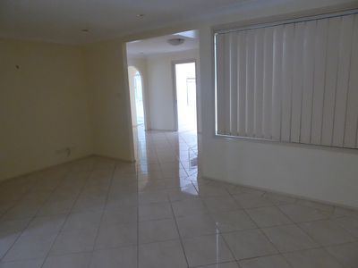 8 Horningsea Park Drive, Horningsea Park